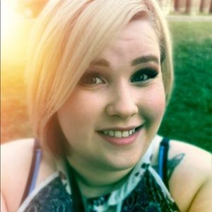 Meet your Posher, Jacey